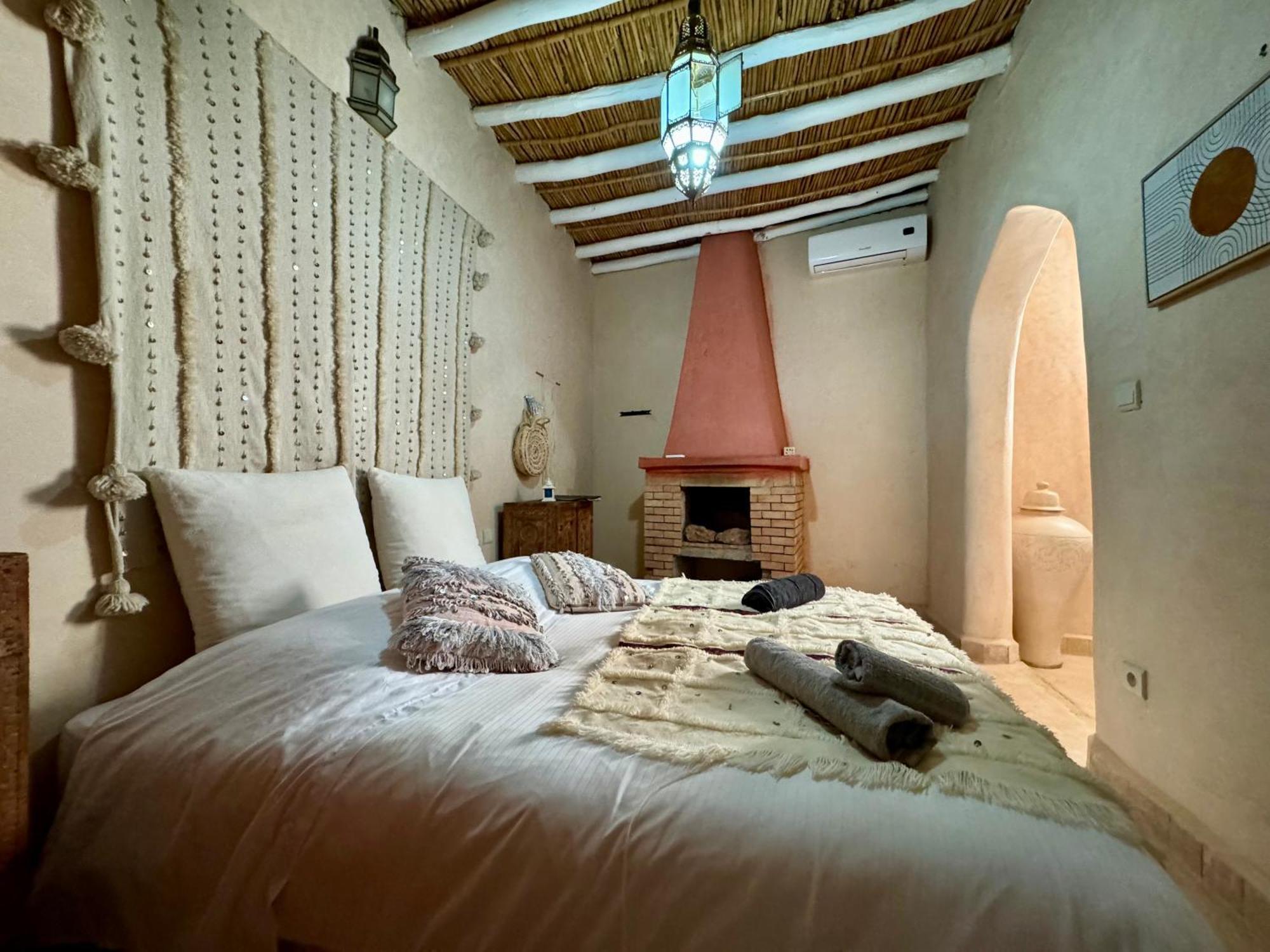 Jenny Lynn Hotel Tazrou Exterior foto